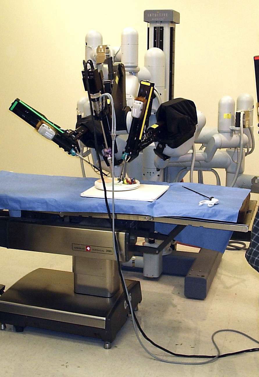 Robotic vs Laparoscopic Surgery for GI, HPB & Oncology